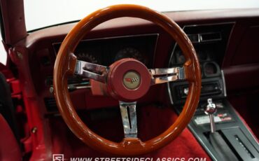 Chevrolet-Corvette-1982-Red-Red-44