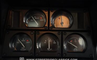Chevrolet-Corvette-1982-Silver-Blue-Dark-Blue-44