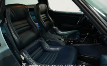 Chevrolet-Corvette-1982-Silver-Blue-Dark-Blue-49