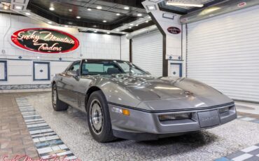 Chevrolet-Corvette-1984-16