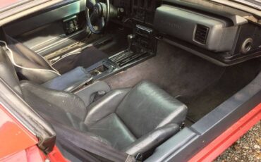 Chevrolet-Corvette-1984-2