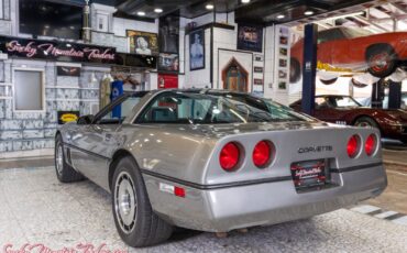 Chevrolet-Corvette-1984-37