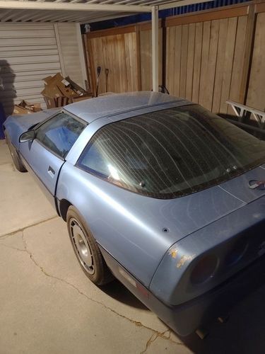 Chevrolet-Corvette-1984-4