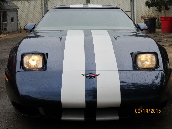 Chevrolet-Corvette-1984-4