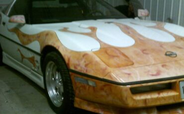 Chevrolet-Corvette-1984