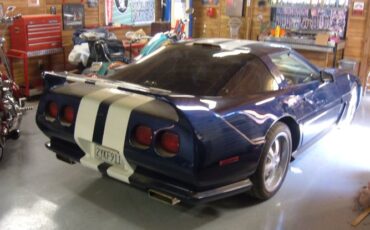 Chevrolet-Corvette-1984-5