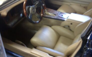 Chevrolet-Corvette-1984-6