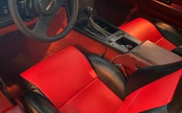 Chevrolet-Corvette-1984-6