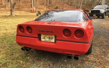 Chevrolet-Corvette-1984-7