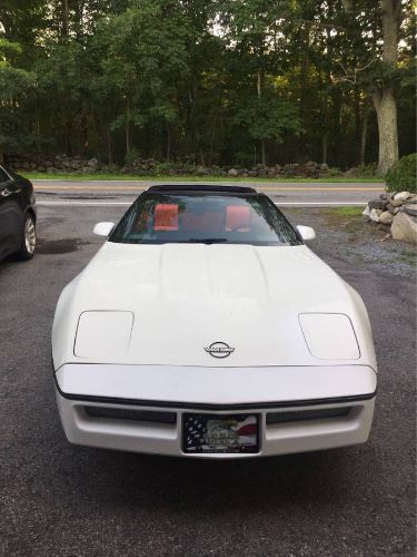 Chevrolet-Corvette-1984-9