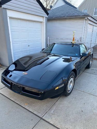 Chevrolet-Corvette-1984-Black-7