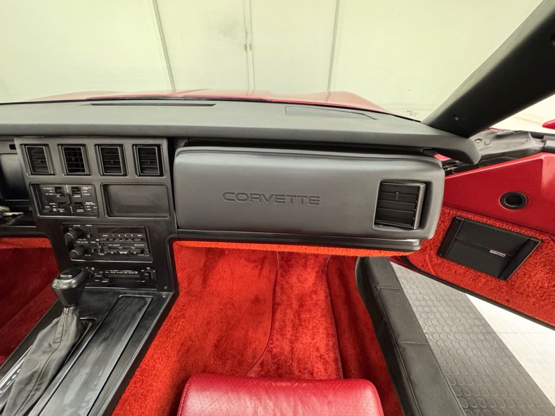 Chevrolet-Corvette-1984-Bright-Red-Red-10