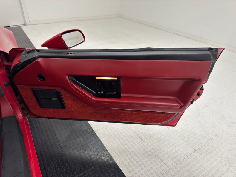 Chevrolet-Corvette-1984-Bright-Red-Red-28