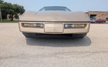 Chevrolet-Corvette-1984-Coupe-19