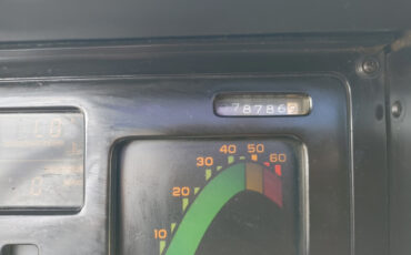 Chevrolet-Corvette-1984-Hatchback-14