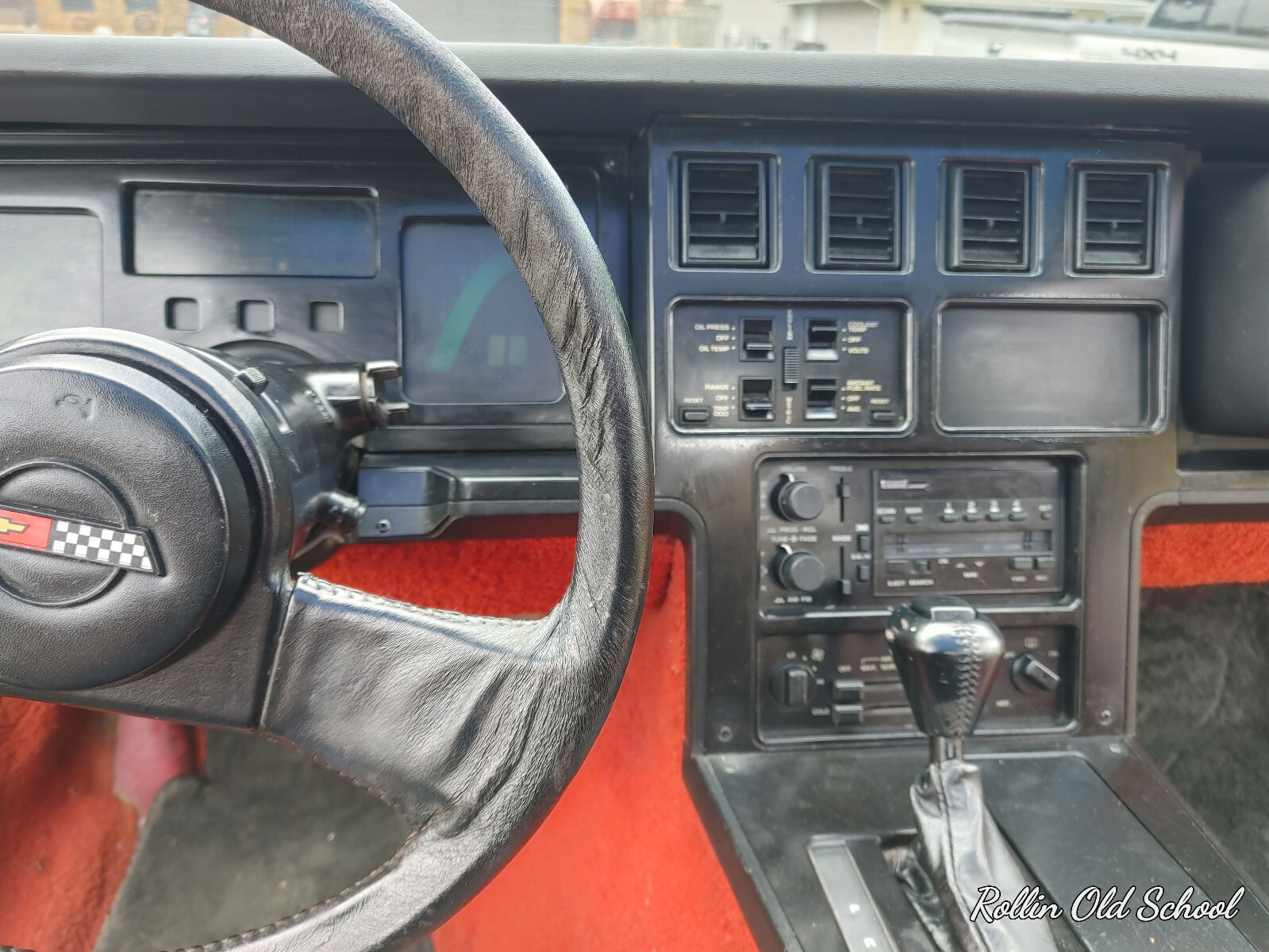 Chevrolet-Corvette-1984-Hatchback-15