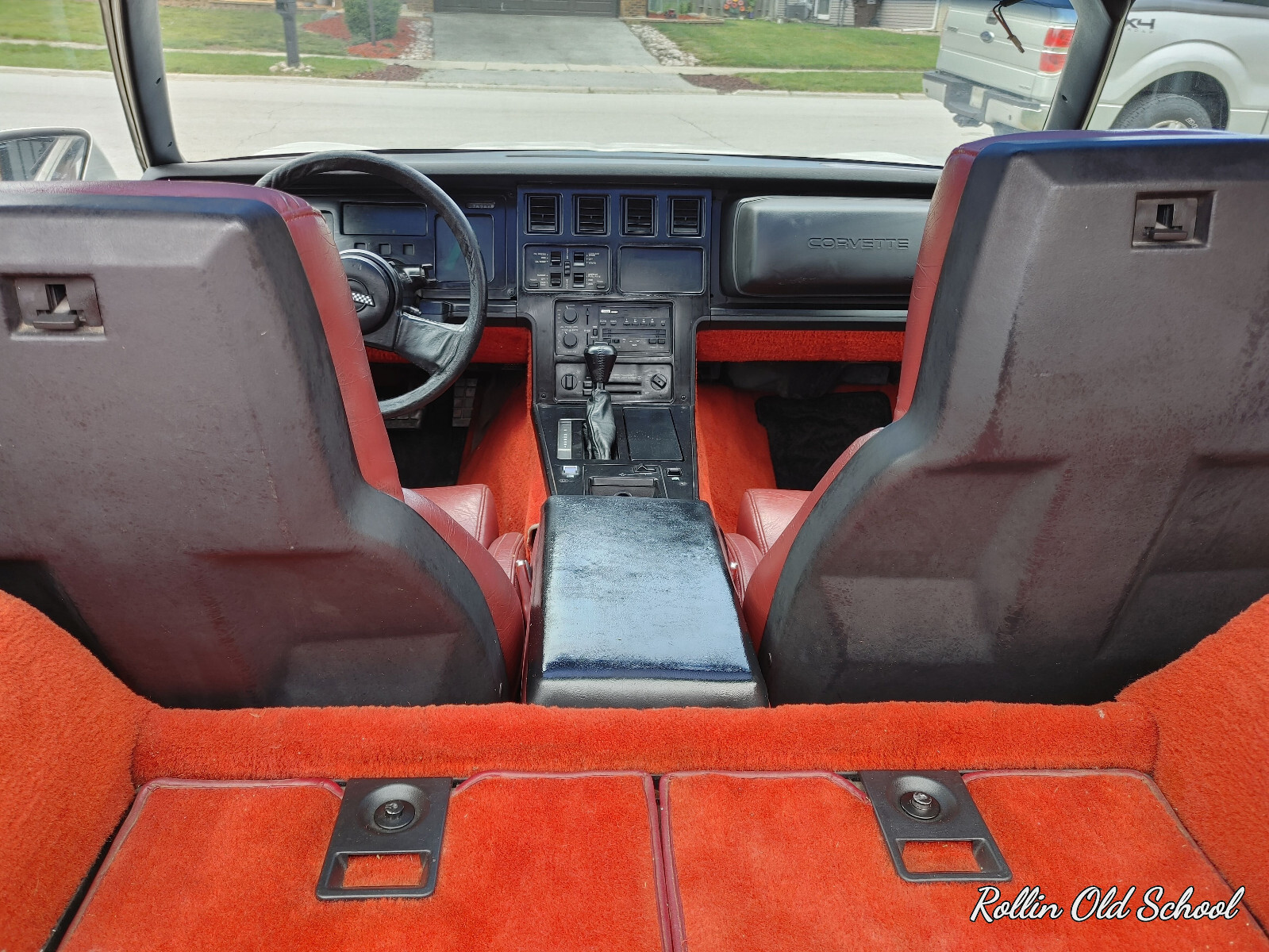 Chevrolet-Corvette-1984-Hatchback-20