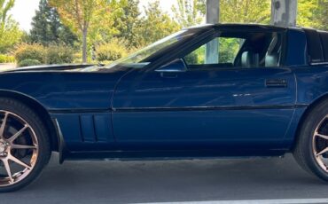 Chevrolet-Corvette-1984-Hatchback-25