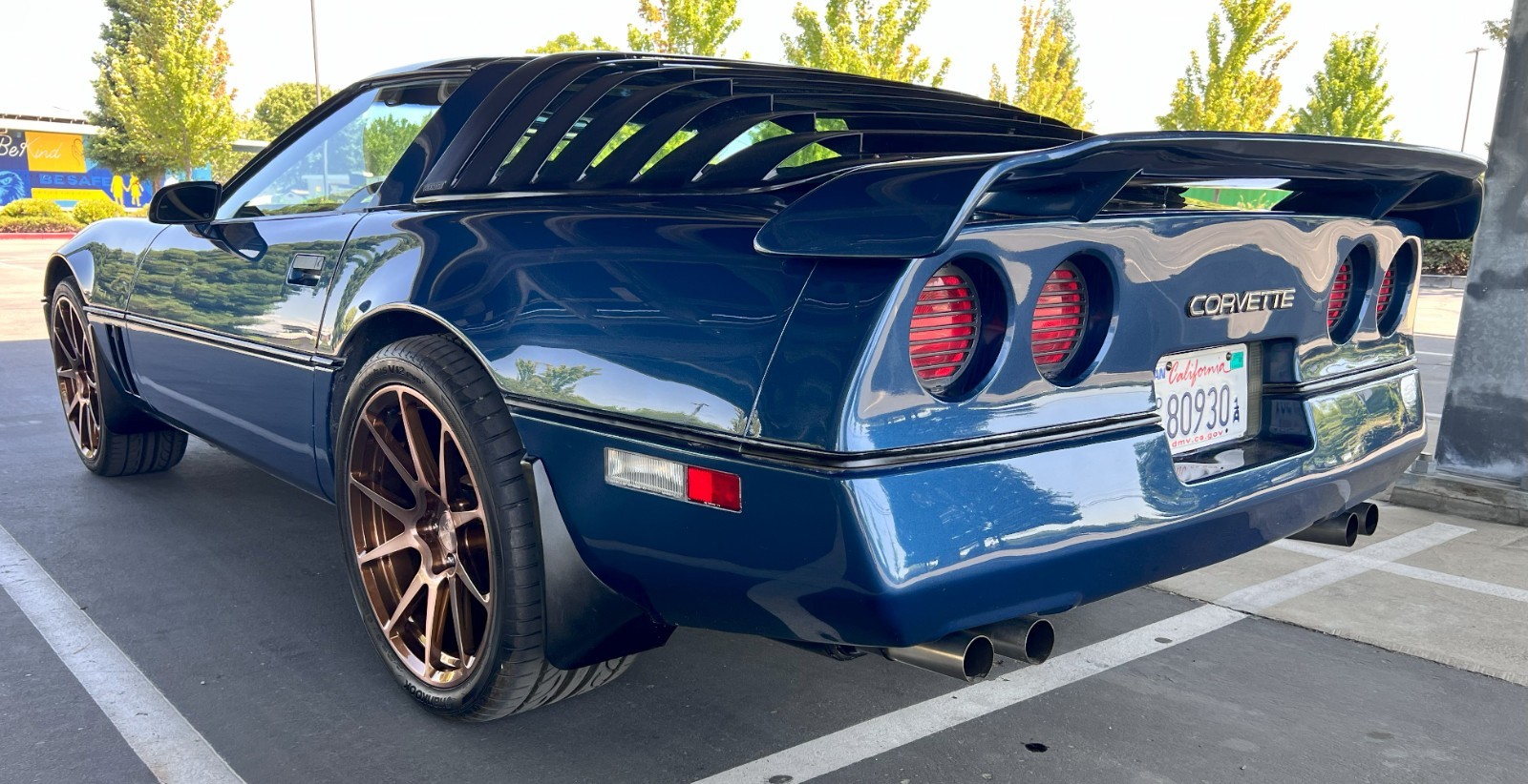 Chevrolet-Corvette-1984-Hatchback-26