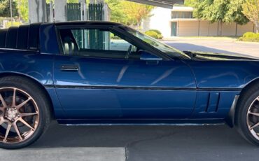 Chevrolet-Corvette-1984-Hatchback-29