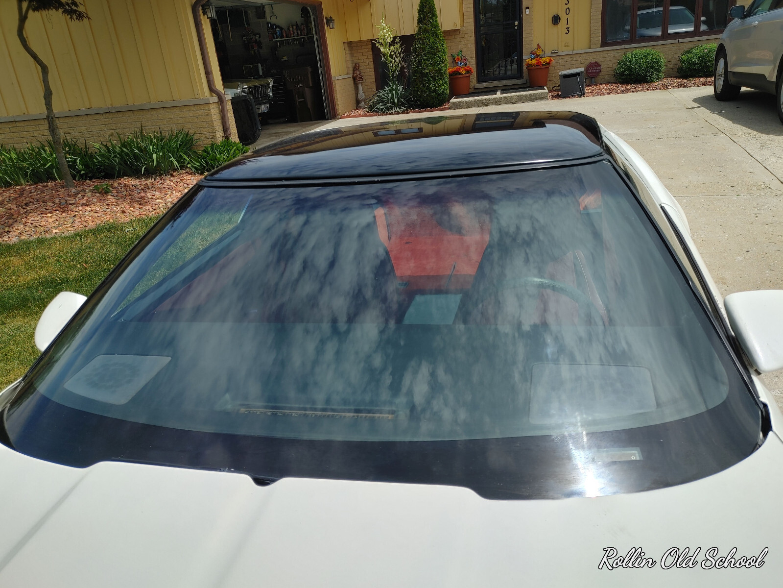 Chevrolet-Corvette-1984-Hatchback-29