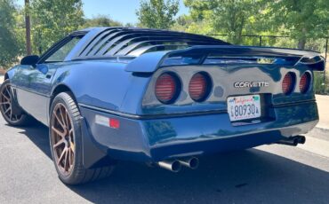 Chevrolet-Corvette-1984-Hatchback-3