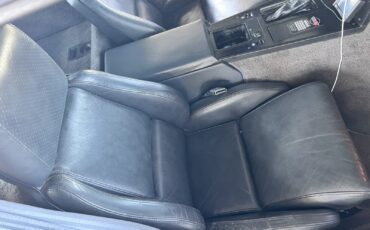 Chevrolet-Corvette-1984-Hatchback-36