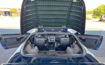 Chevrolet-Corvette-1984-Hatchback-37