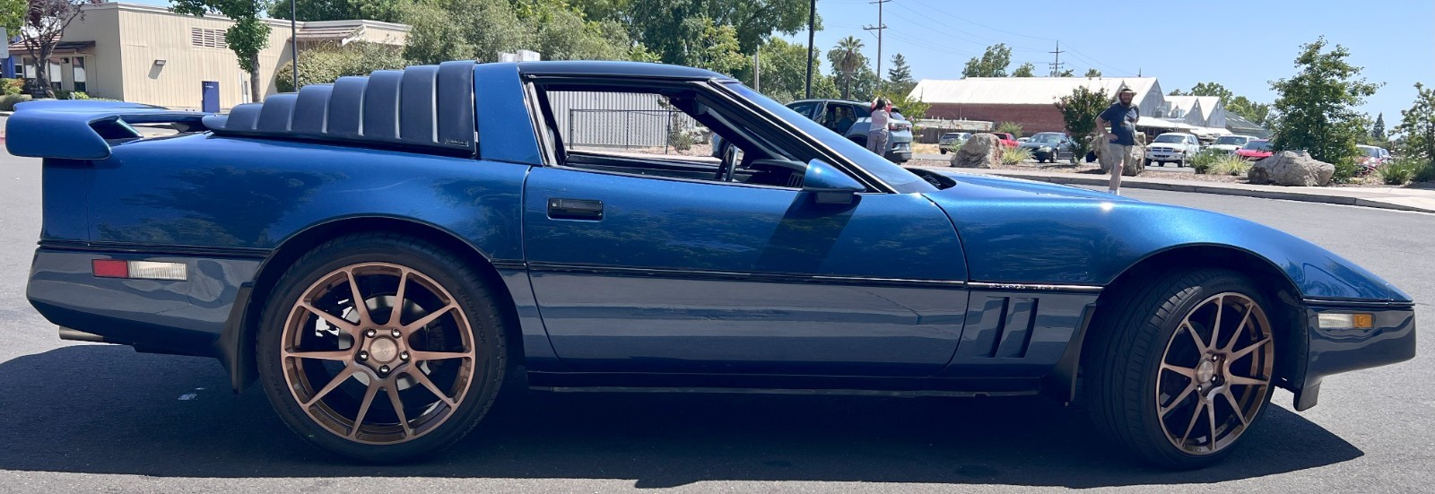 Chevrolet-Corvette-1984-Hatchback-6