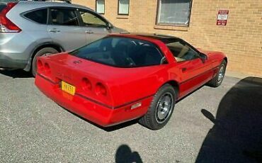 Chevrolet-Corvette-1984-Red-1