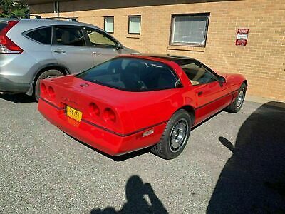 Chevrolet-Corvette-1984-Red-1