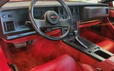 Chevrolet-Corvette-1984-Red-10