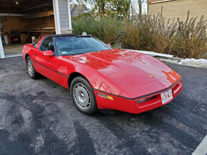 Chevrolet-Corvette-1984-Red-11