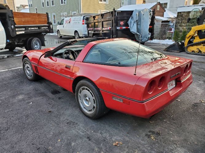 Chevrolet-Corvette-1984-Red-12
