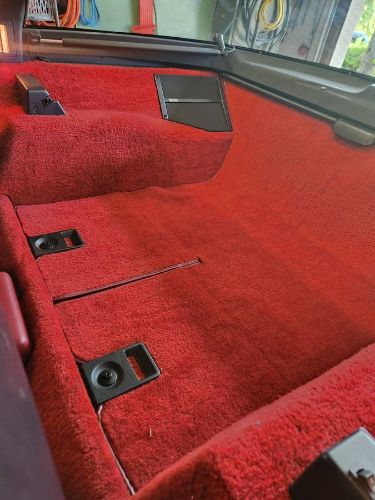 Chevrolet-Corvette-1984-Red-4