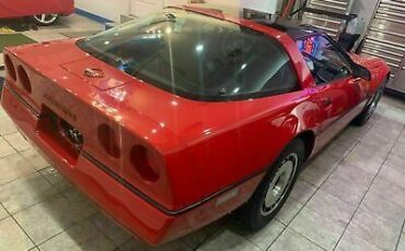 Chevrolet-Corvette-1984-Red-9