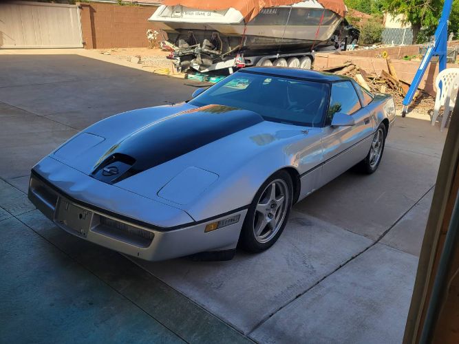 Chevrolet-Corvette-1984-Silver-9