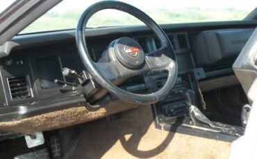 Chevrolet-Corvette-1984-bronze-metallic-bronze-11