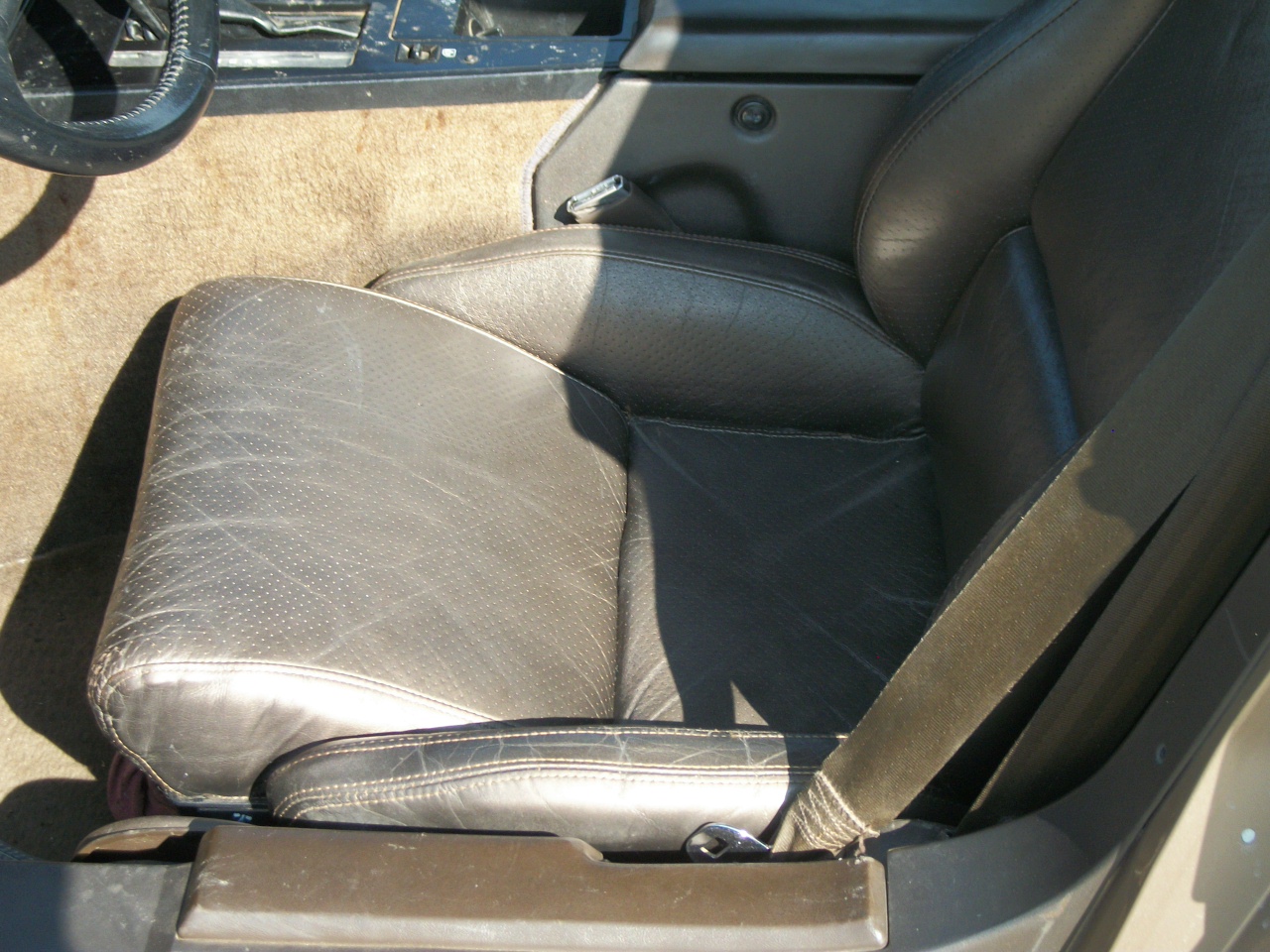 Chevrolet-Corvette-1984-bronze-metallic-bronze-12