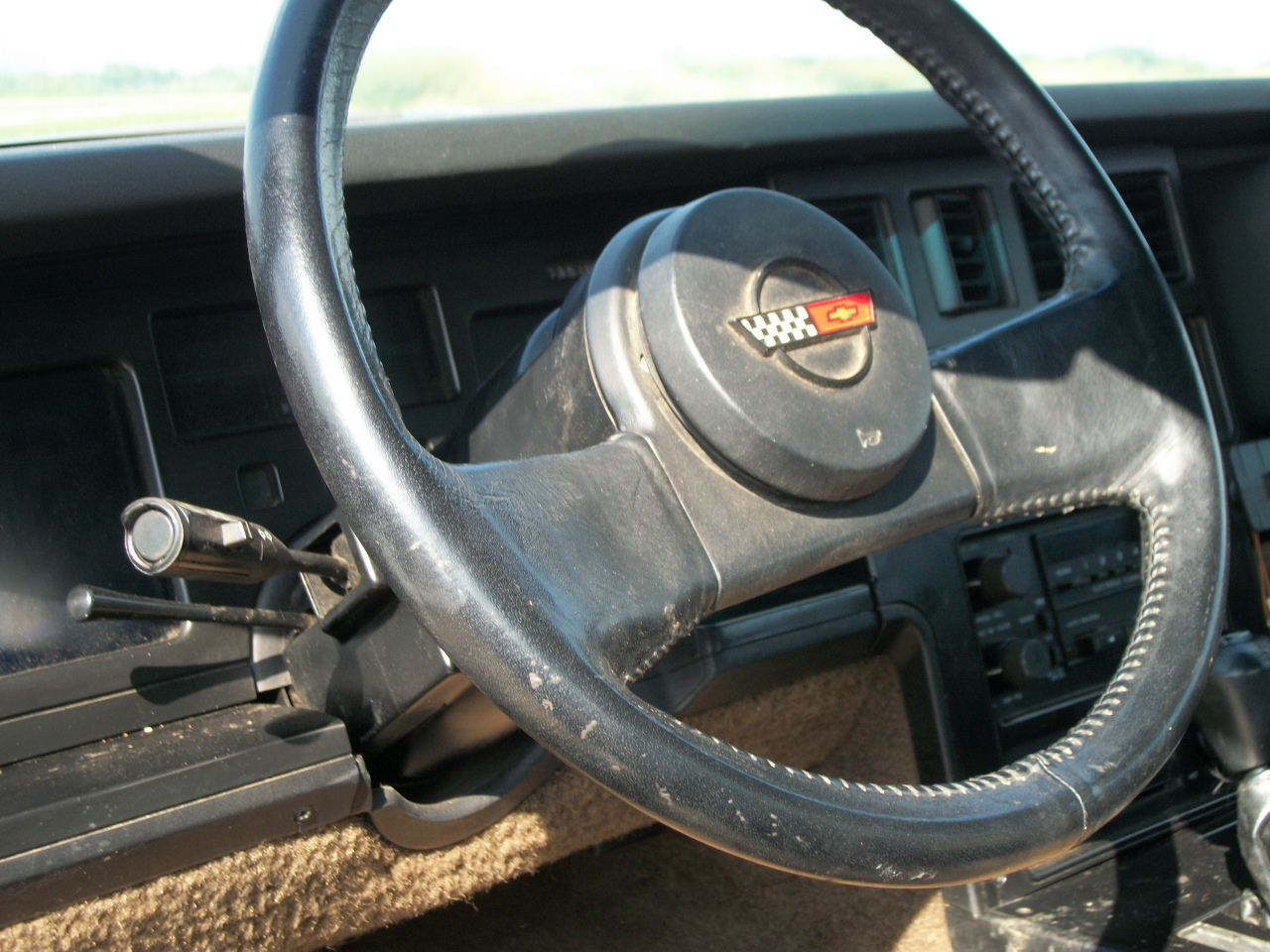 Chevrolet-Corvette-1984-bronze-metallic-bronze-9