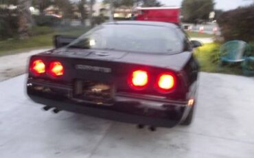 Chevrolet-Corvette-1985-1