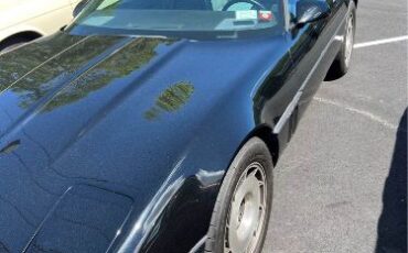 Chevrolet-Corvette-1985-2
