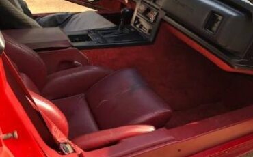 Chevrolet-Corvette-1985-5