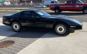 Chevrolet-Corvette-1985-Black-Charcoal-16