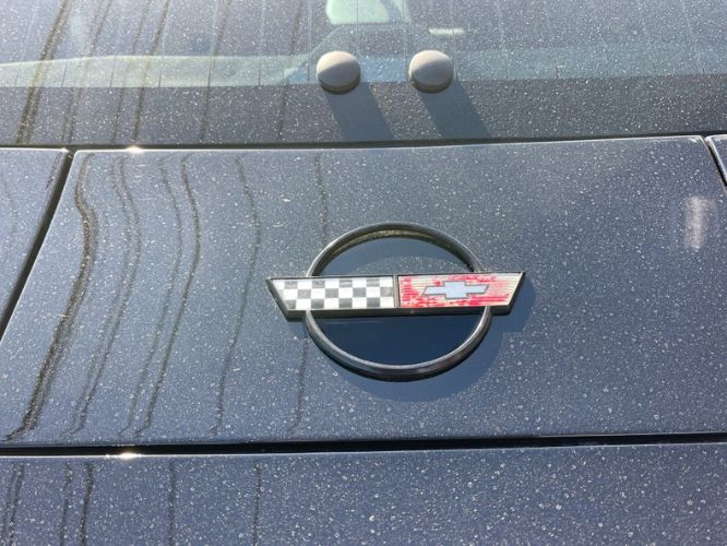 Chevrolet-Corvette-1985-Black-Charcoal-27