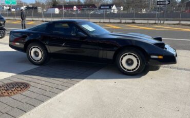 Chevrolet-Corvette-1985-Black-Charcoal-32