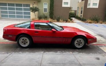 Chevrolet-Corvette-1985-Red