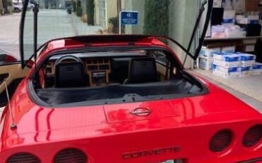 Chevrolet-Corvette-1985-Red-3