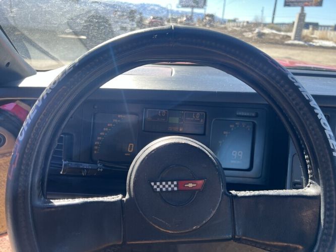 Chevrolet-Corvette-1985-Red-Tan-12