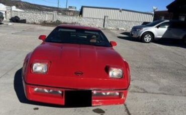 Chevrolet-Corvette-1985-Red-Tan